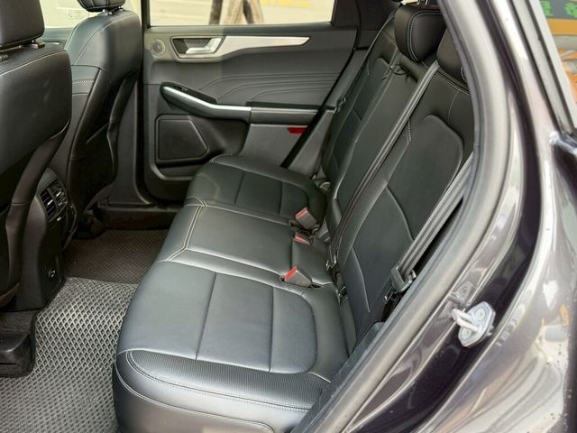 FORD福特 KUGA  第15張相片