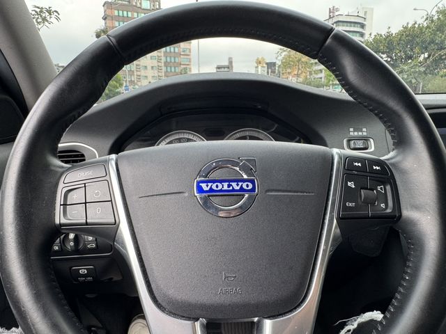 VOLVO富豪 V60  第7張相片