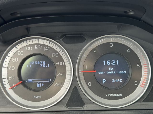 VOLVO富豪 V60  第10張相片