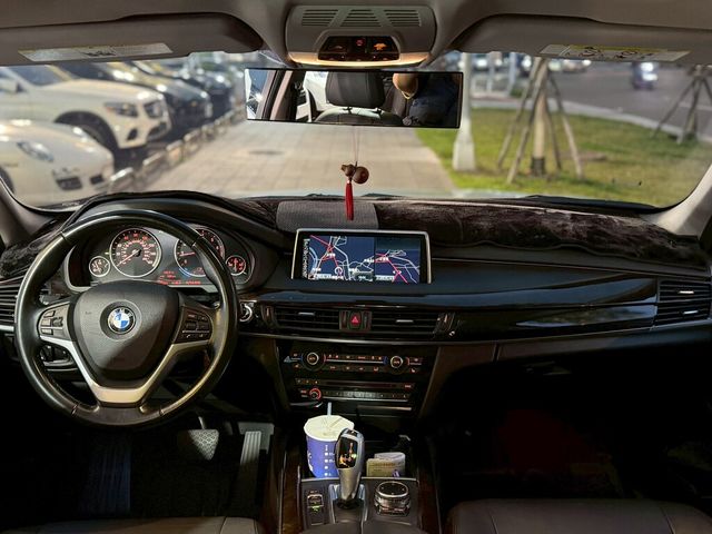 BMW寶馬 X5  第10張相片