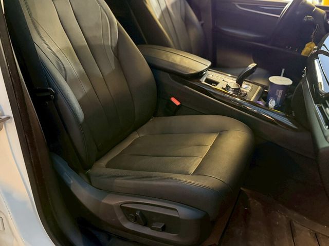 BMW寶馬 X5  第13張相片