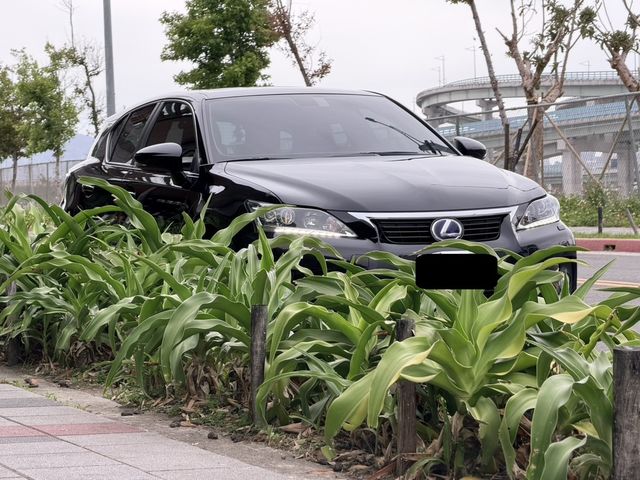 LEXUS凌志 CT200H  第2張相片