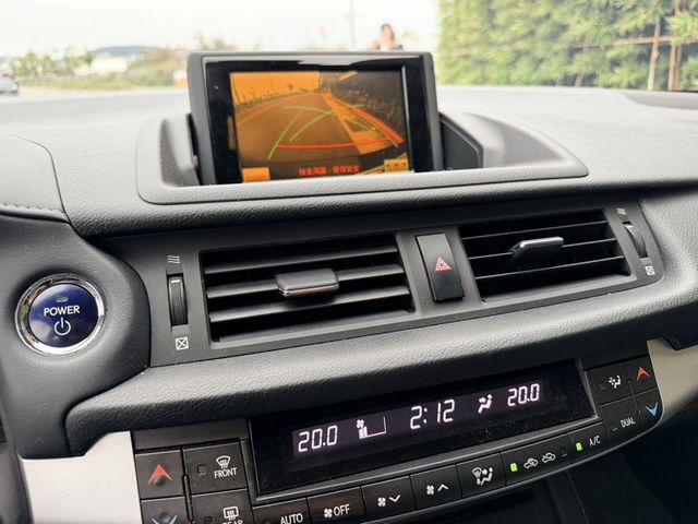 LEXUS凌志 CT200H  第9張相片