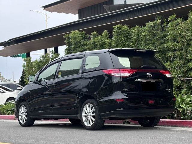 TOYOTA豐田 PREVIA  第2張相片