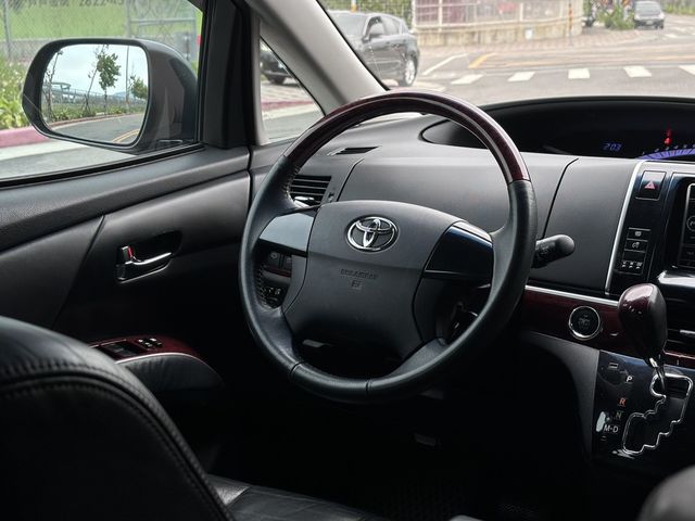 TOYOTA豐田 PREVIA  第5張相片