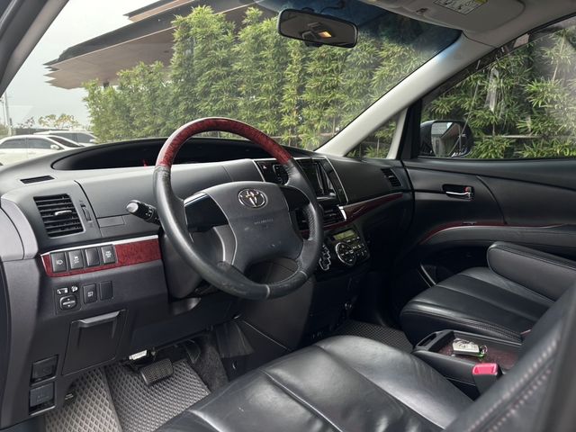 TOYOTA豐田 PREVIA  第8張相片