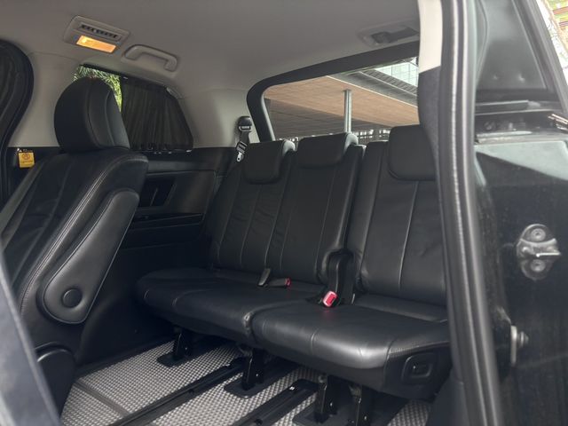 TOYOTA豐田 PREVIA  第11張相片