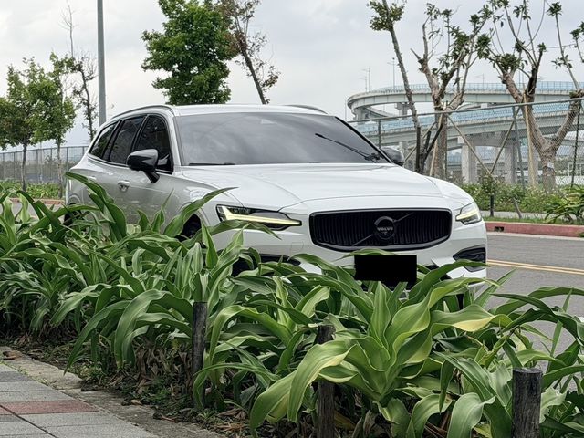 VOLVO富豪 V60  第2張相片