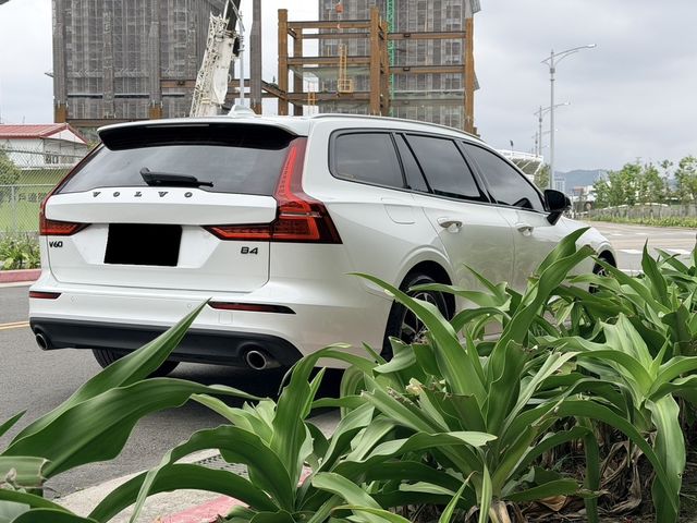 VOLVO富豪 V60  第3張相片