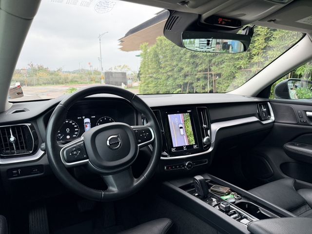 VOLVO富豪 V60  第6張相片