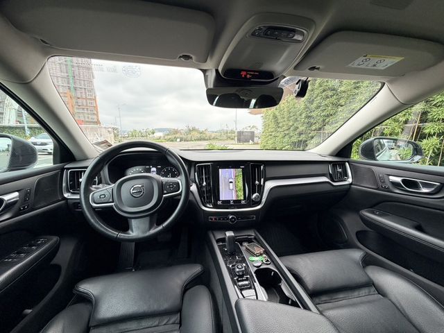 VOLVO富豪 V60  第7張相片