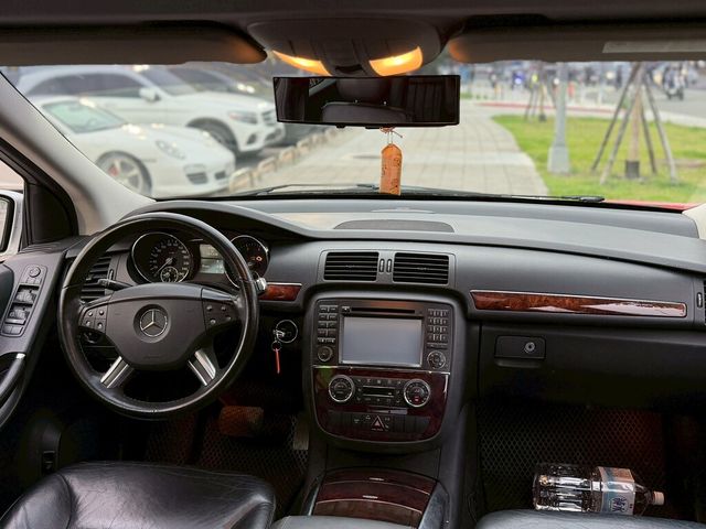 M-BENZ賓士 R350  第5張相片