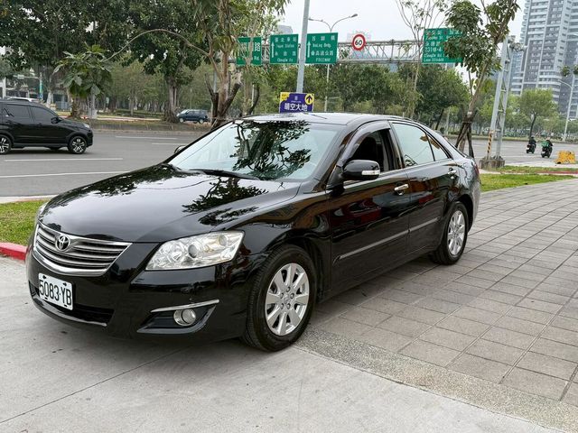 TOYOTA豐田 CAMRY  第2張相片