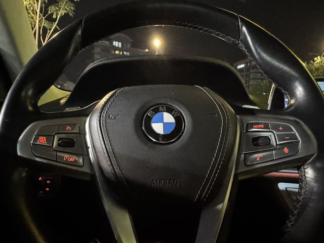 BMW寶馬 740LI  第9張相片