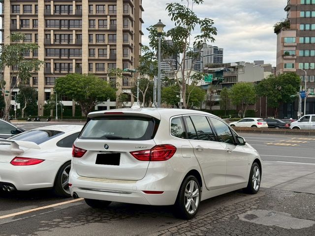 BMW寶馬 218D  第3張相片