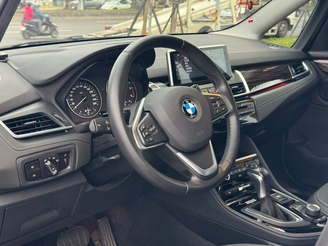 BMW寶馬 218D  第5張相片