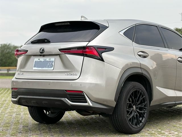 LEXUS凌志 NX200  第4張相片