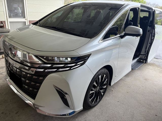 TOYOTA豐田 ALPHARD  第2張相片