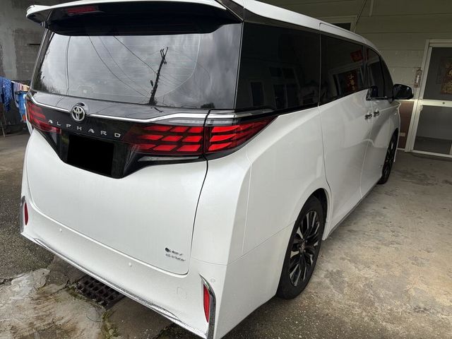 TOYOTA豐田 ALPHARD  第3張相片