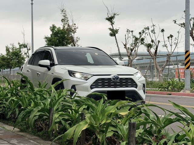 TOYOTA豐田 RAV4  第2張相片