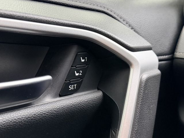 TOYOTA豐田 RAV4  第10張相片