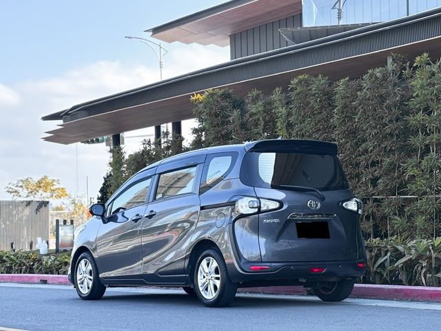 TOYOTA豐田 SIENTA  第2張相片
