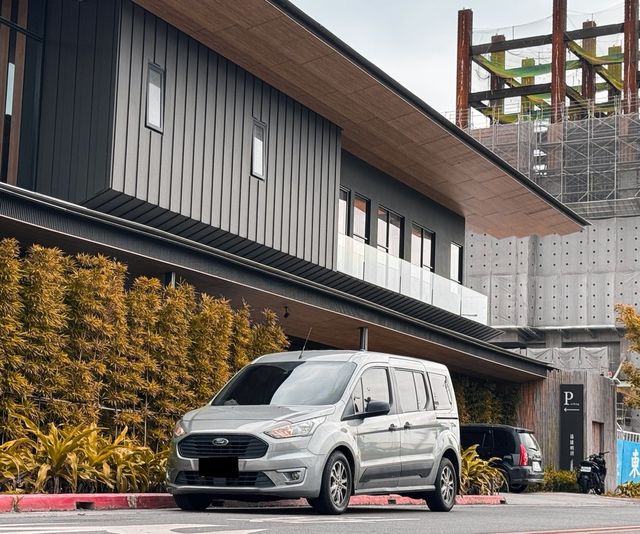 FORD福特 TOURNEO CONNECT  第1張相片