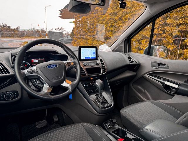 FORD福特 TOURNEO CONNECT  第6張相片