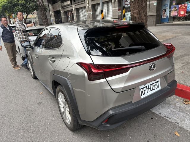 LEXUS凌志 UX250H  第3張相片