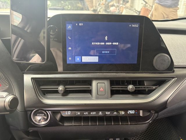 LEXUS凌志 UX250H  第8張相片