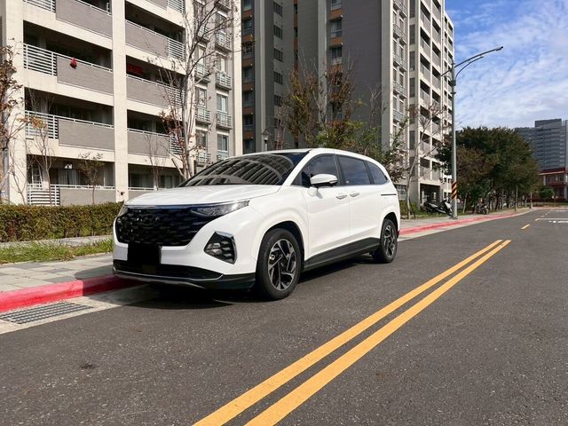 HYUNDAI現代 CUSTIN  第1張相片