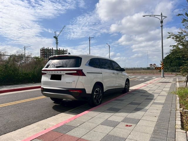 HYUNDAI現代 CUSTIN  第3張相片