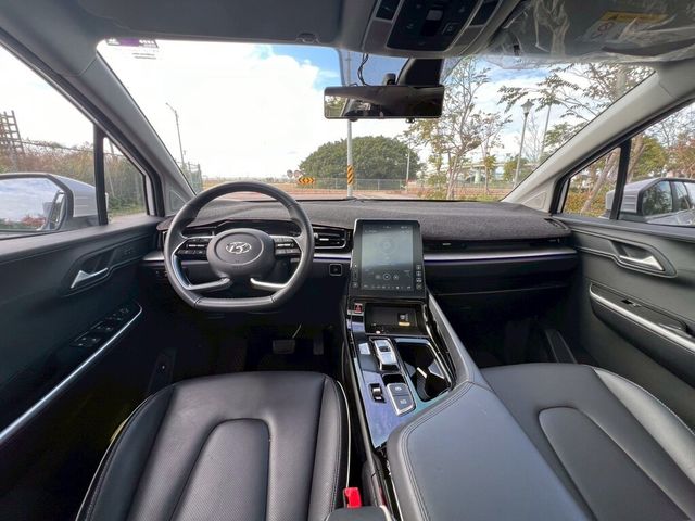 HYUNDAI現代 CUSTIN  第5張相片