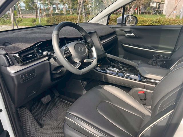 HYUNDAI現代 CUSTIN  第8張相片