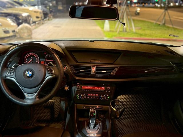 BMW寶馬 X1  第8張相片