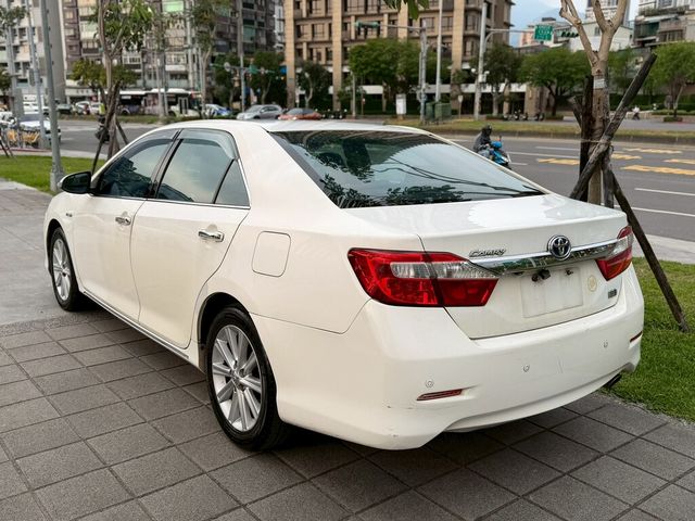 TOYOTA豐田 CAMRY HYBRID  第3張相片