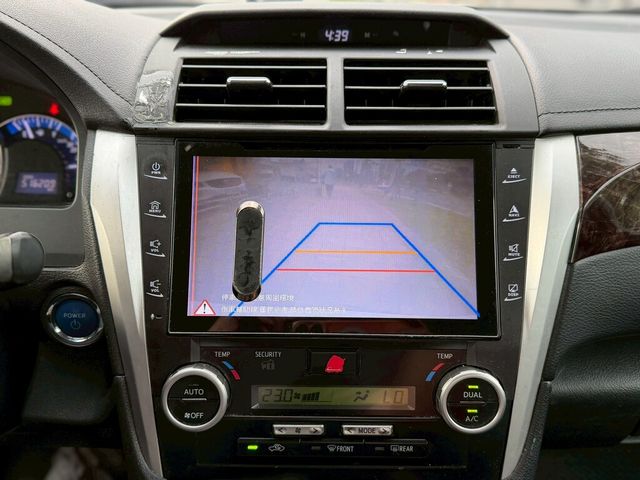 TOYOTA豐田 CAMRY HYBRID  第9張相片