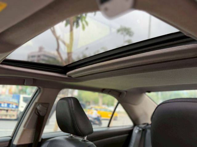 TOYOTA豐田 CAMRY HYBRID  第11張相片