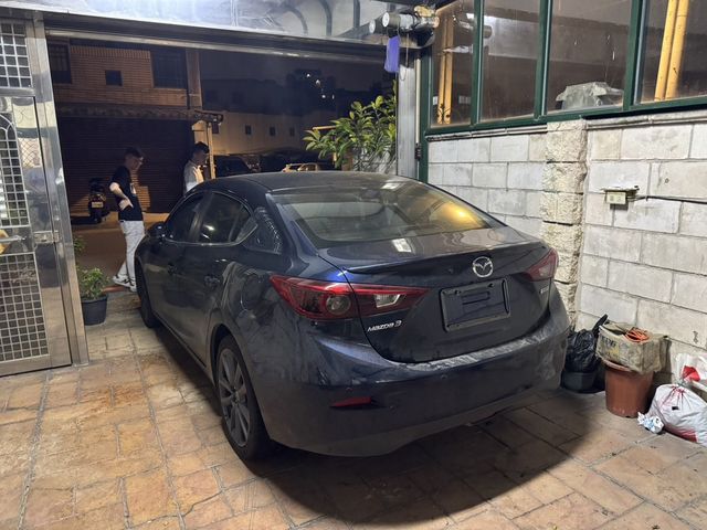 MAZDA馬自達 MAZDA 3  第2張相片