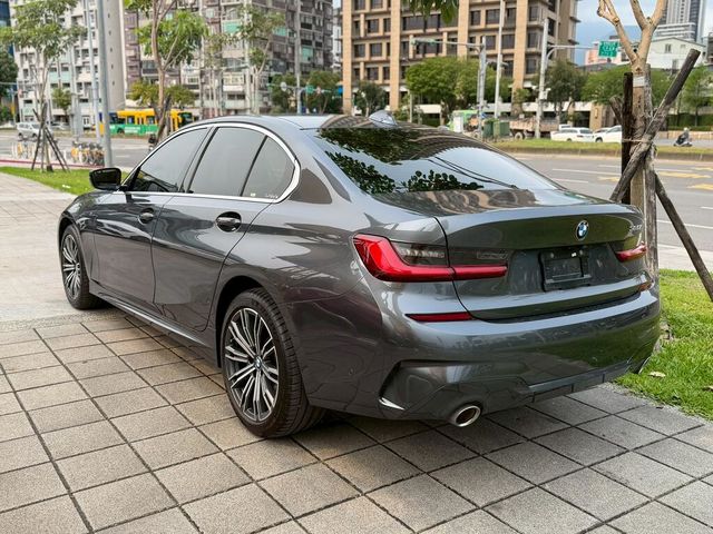 BMW寶馬 320I M SPORT  第3張相片