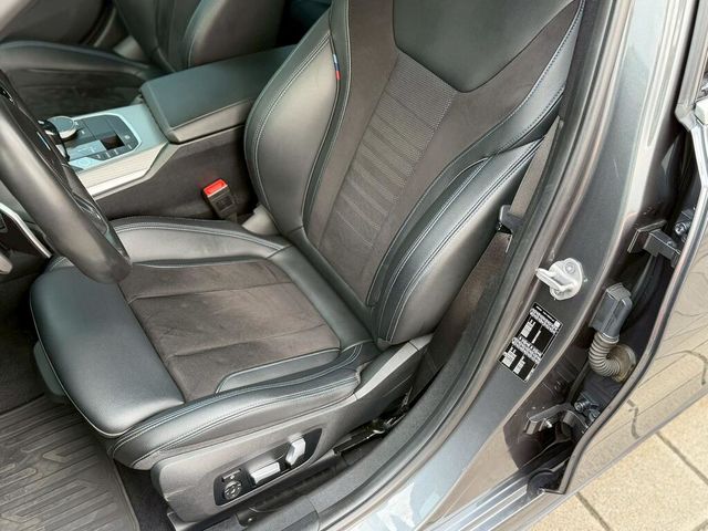 BMW寶馬 320I M SPORT  第5張相片