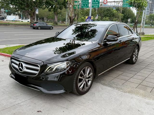 M-BENZ賓士 E250  第2張相片