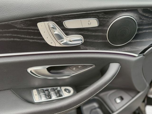 M-BENZ賓士 E250  第5張相片