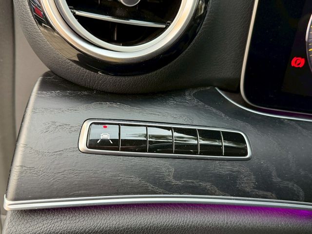 M-BENZ賓士 E250  第7張相片