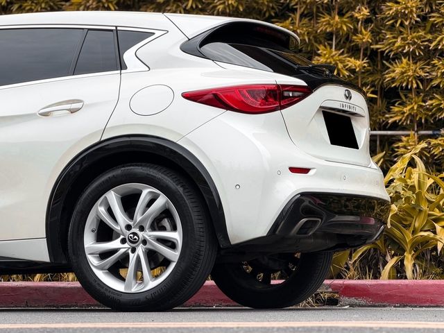 INFINITI無限 Q30  第4張相片