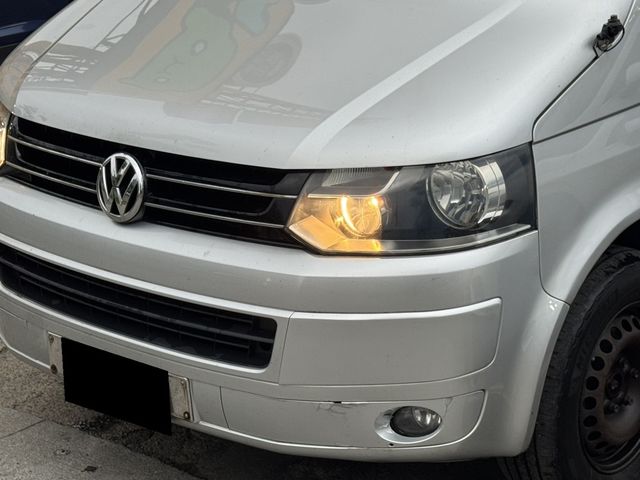 VOLKSWAGEN福斯 T5 CARAVELLE  第2張相片