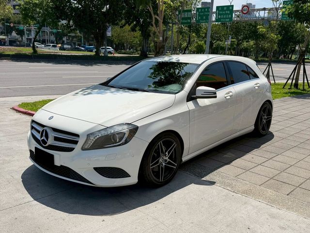 M-BENZ賓士 A180  第2張相片