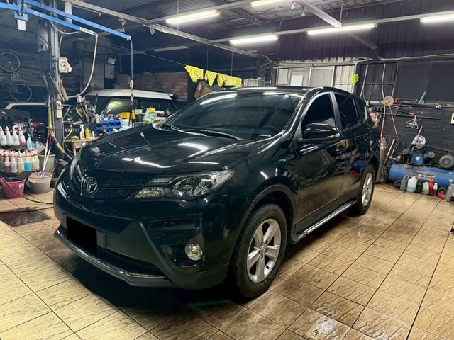 TOYOTA豐田 RAV4  第1張相片