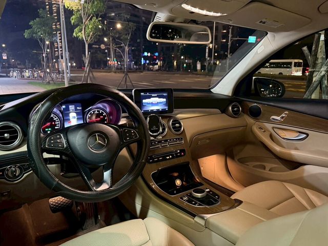 M-BENZ賓士 GLC300  第6張相片