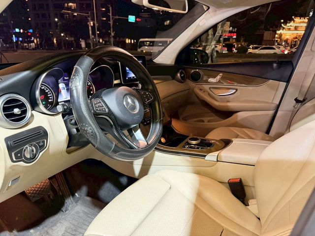M-BENZ賓士 GLC300  第7張相片